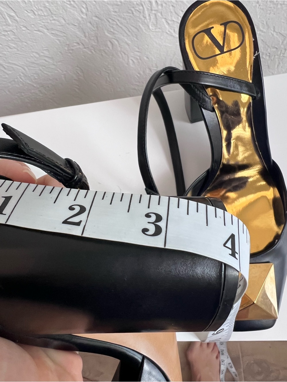 Valentino Garavani One Stud Black Patent Leather Slingback Pumps 37.5 US 7.5 - Picture 16 of 16